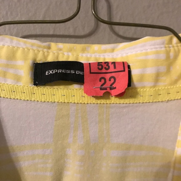 Express short sleeve button down - Picture 3 of 3